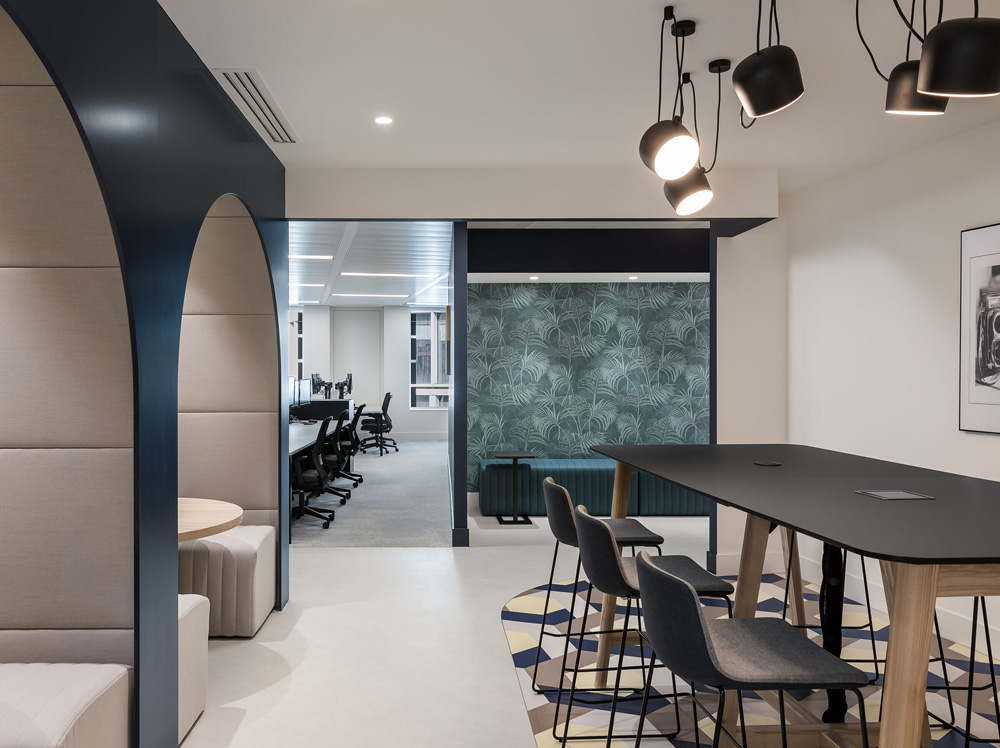 卓正裝飾淺析辦公室裝修的密度板是什么材質(zhì)？